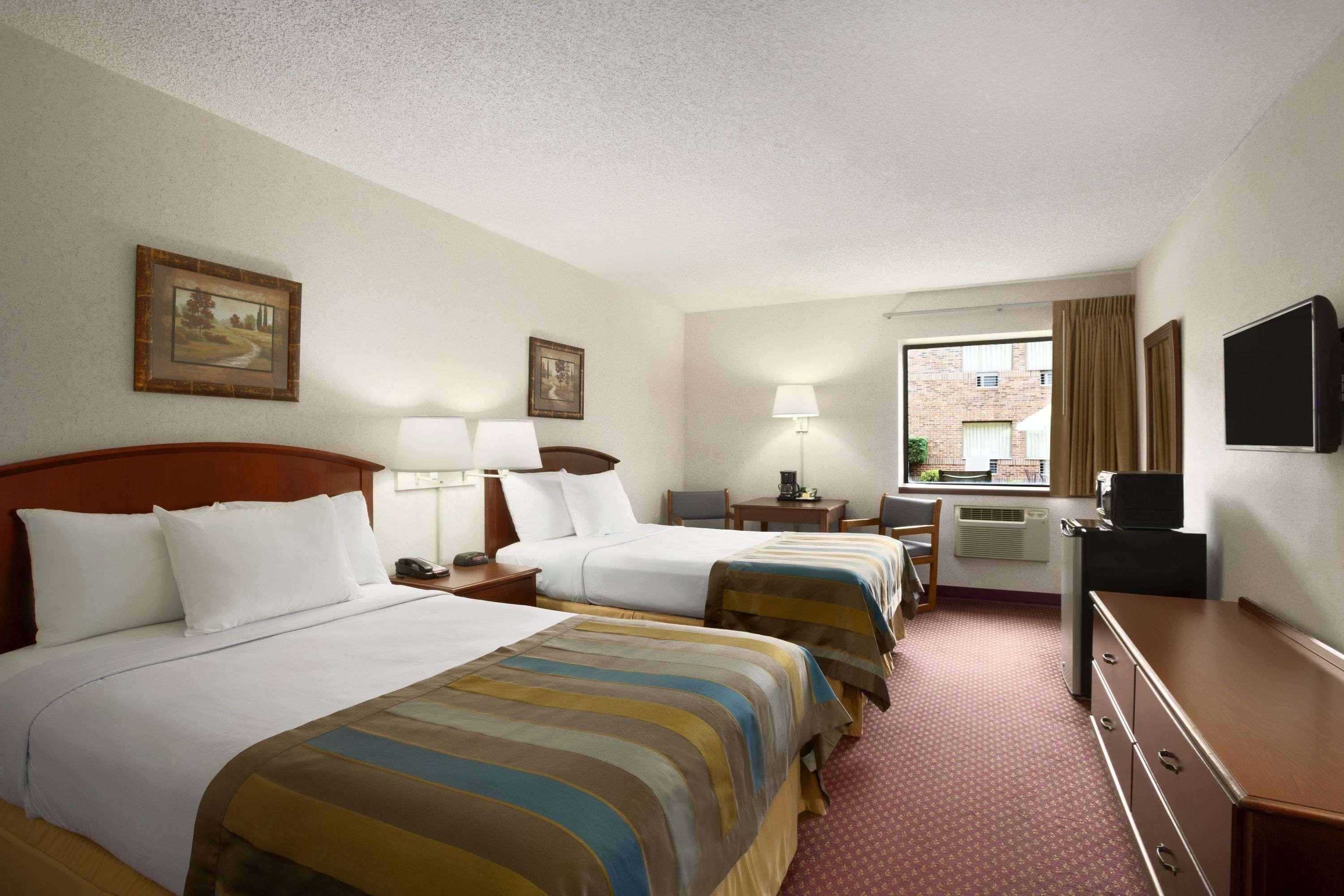 Days Inn By Wyndham Middletown Kültér fotó